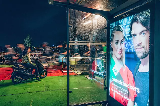 Foto Valla Publicitaria Parada Bus - Walltoprint
