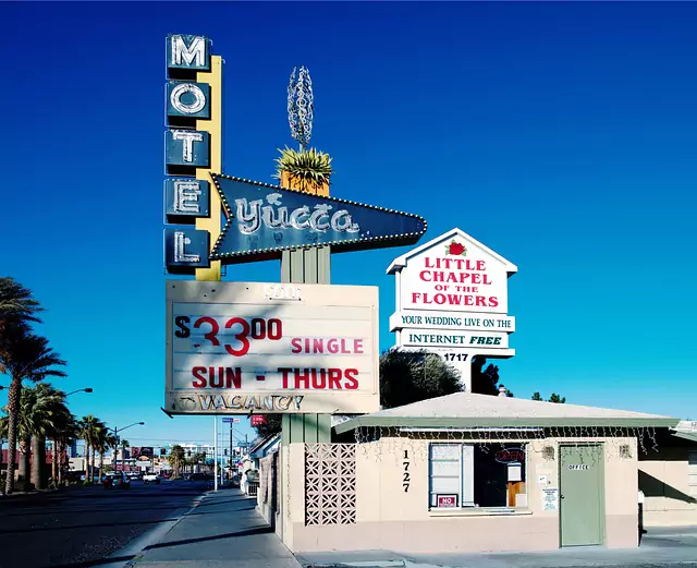 Foto Valla Publicitaria Madera Motel - Walltoprint